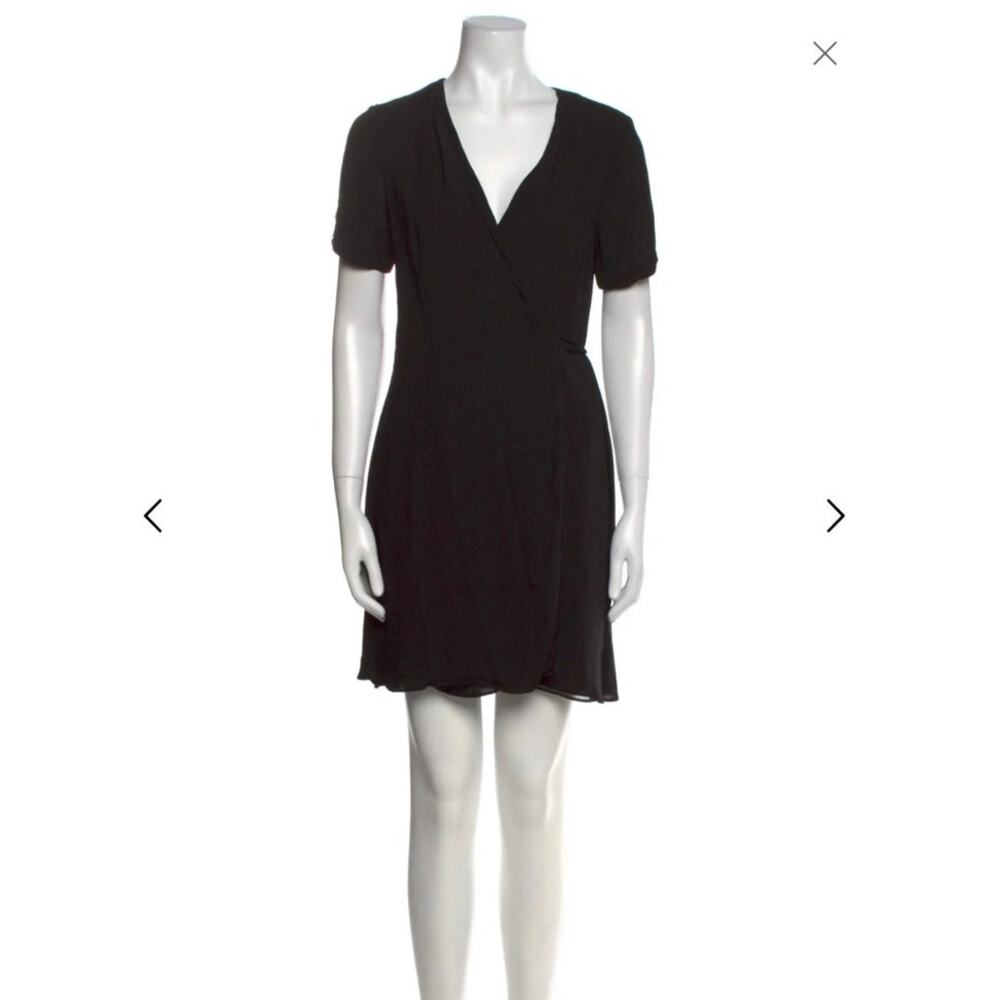 Diane Von Furstenberg V-Neck Mini Wrap Dress in Black SZ 14
